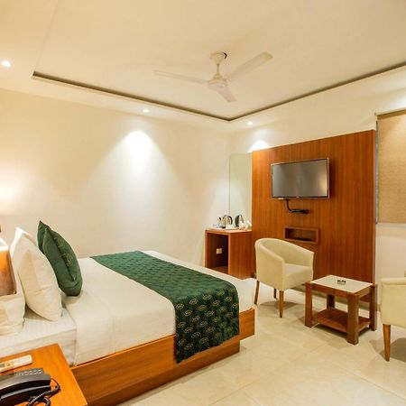 Hotel Arch Suites - Near Aerocity 新德里 外观 照片
