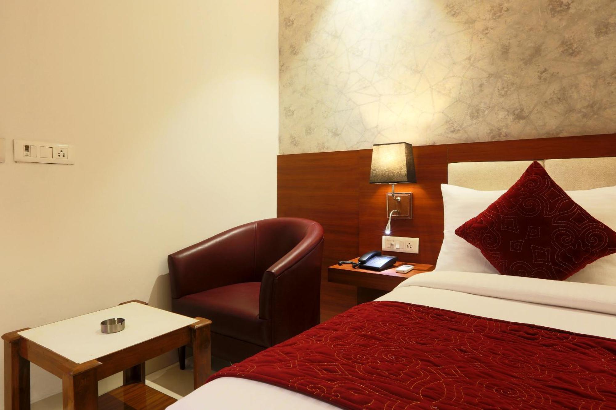 Hotel Arch Suites - Near Aerocity 新德里 外观 照片