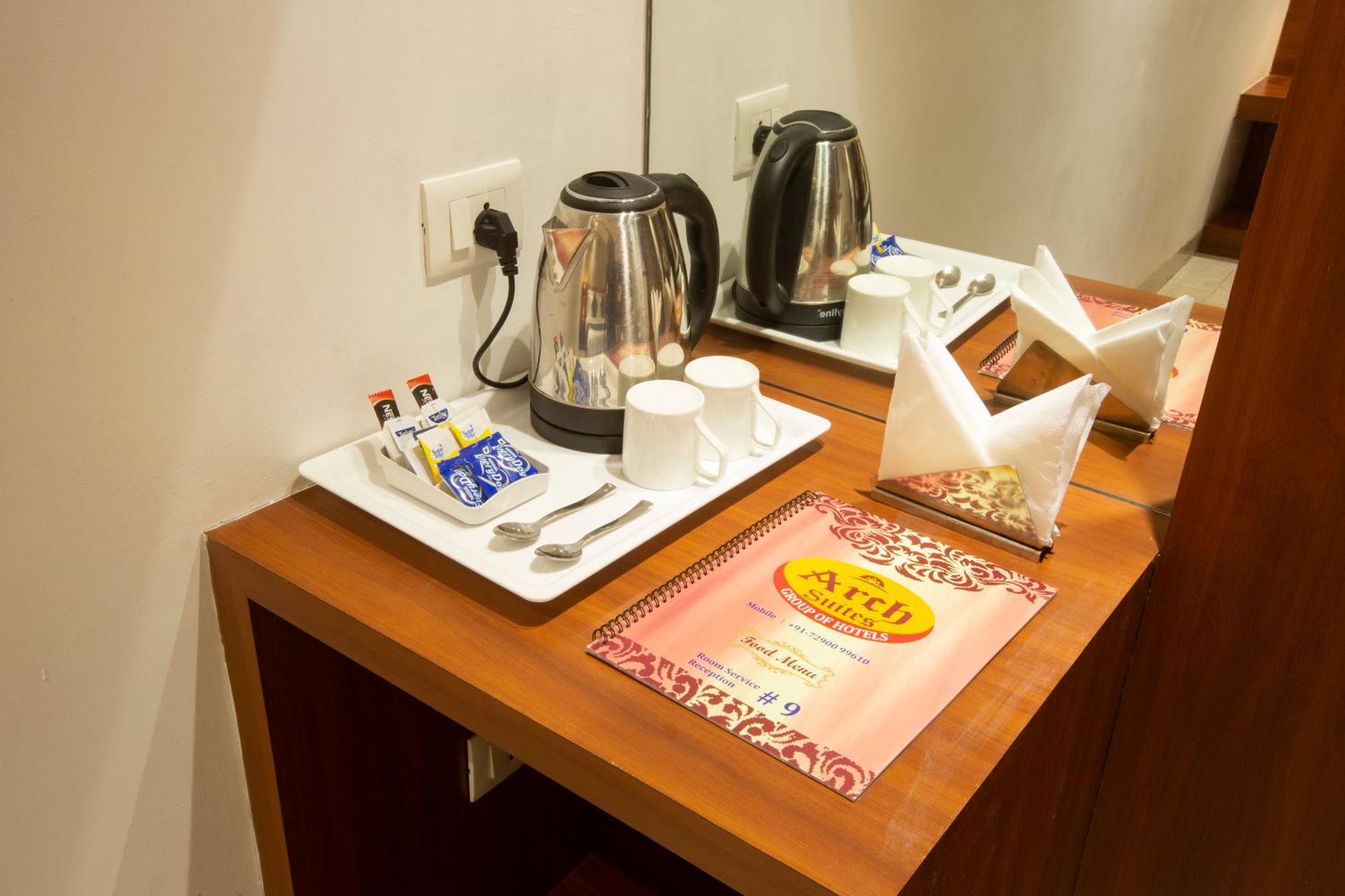 Hotel Arch Suites - Near Aerocity 新德里 外观 照片