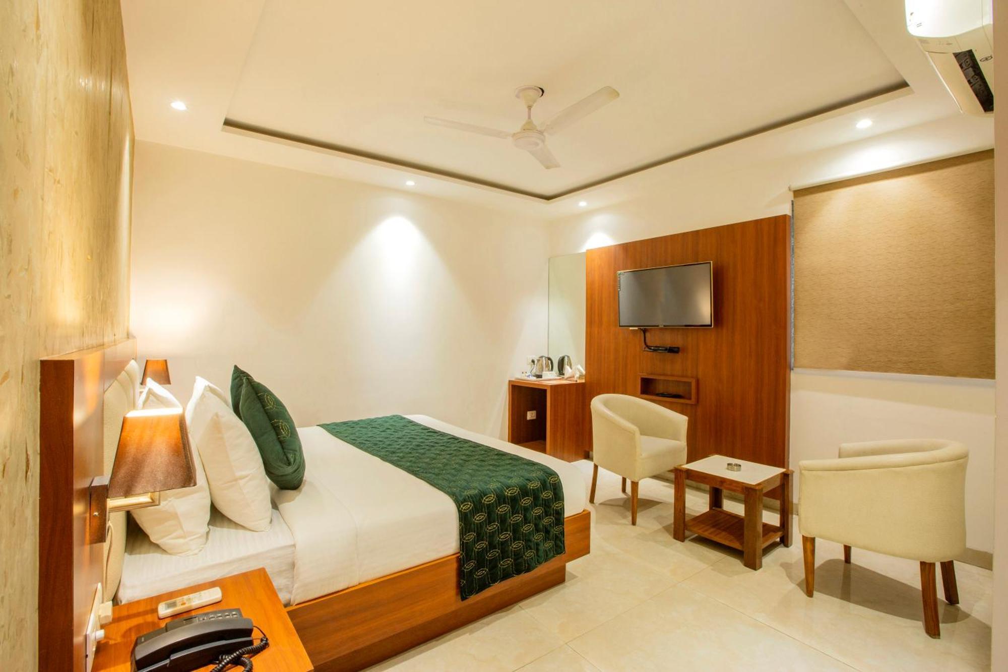 Hotel Arch Suites - Near Aerocity 新德里 外观 照片