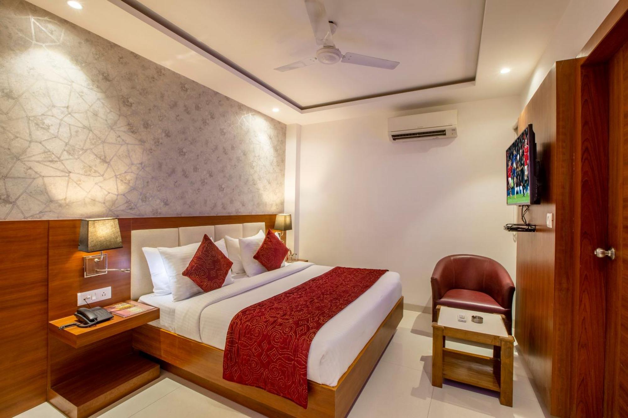 Hotel Arch Suites - Near Aerocity 新德里 外观 照片