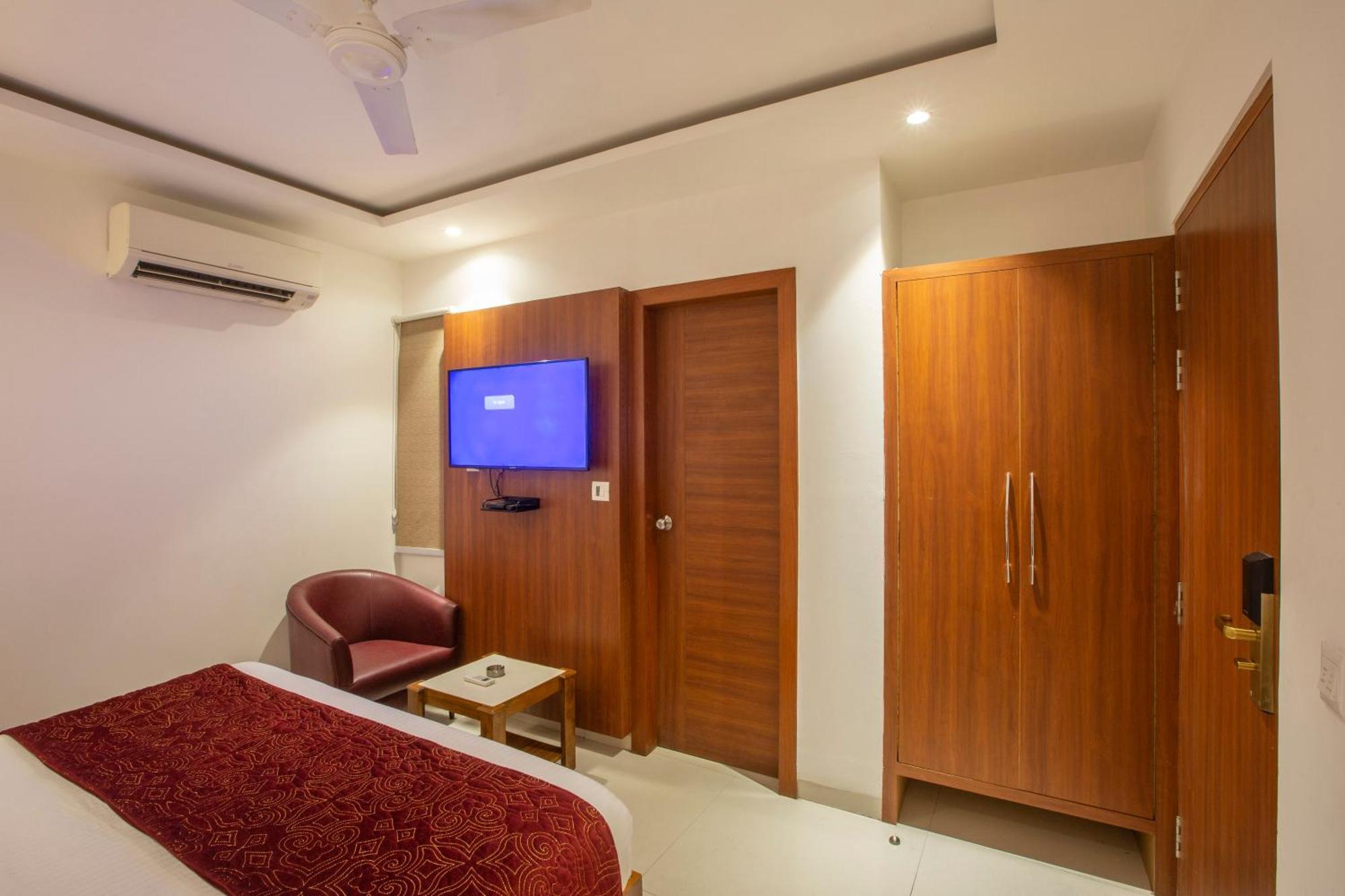 Hotel Arch Suites - Near Aerocity 新德里 外观 照片