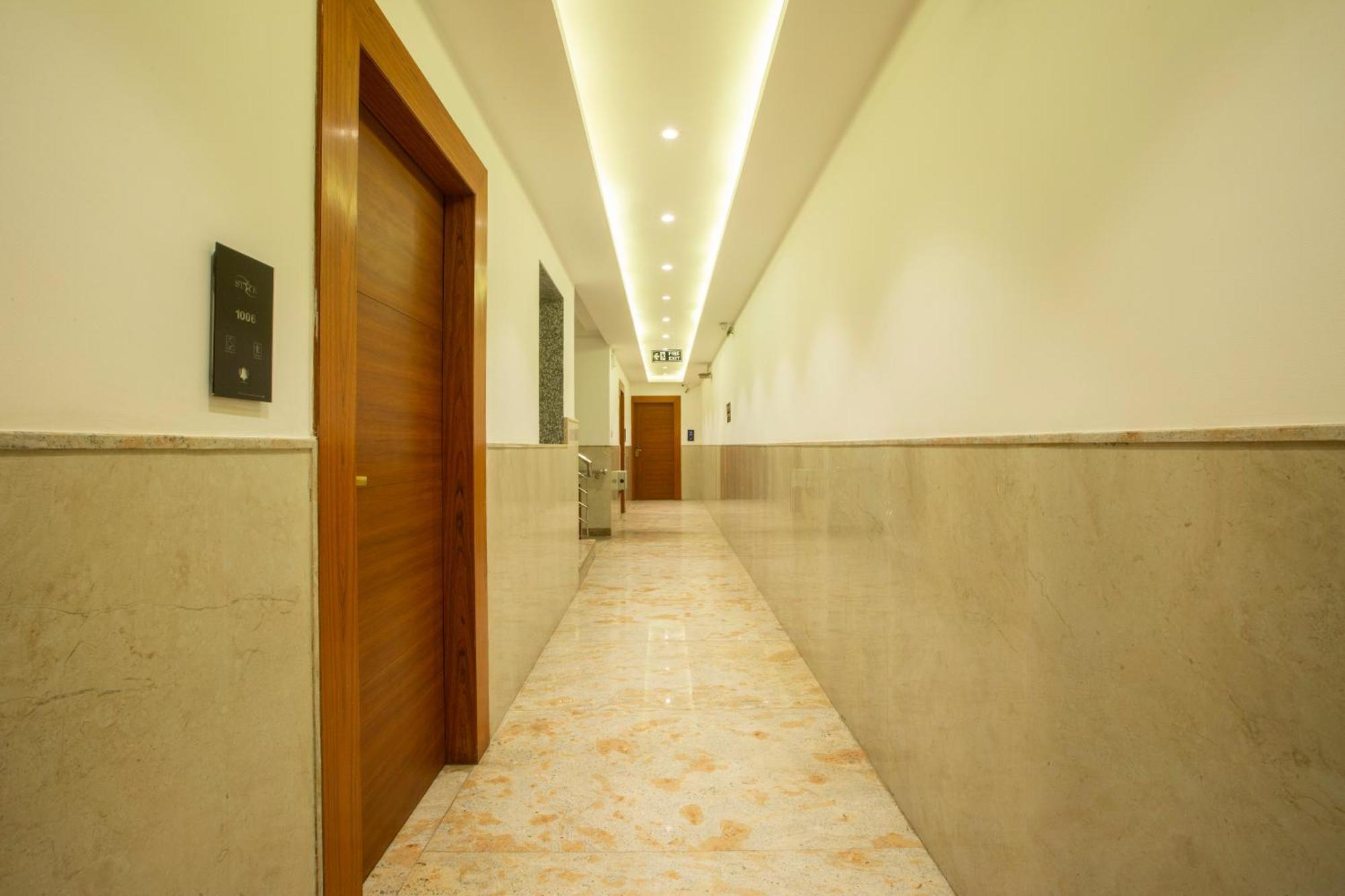 Hotel Arch Suites - Near Aerocity 新德里 外观 照片
