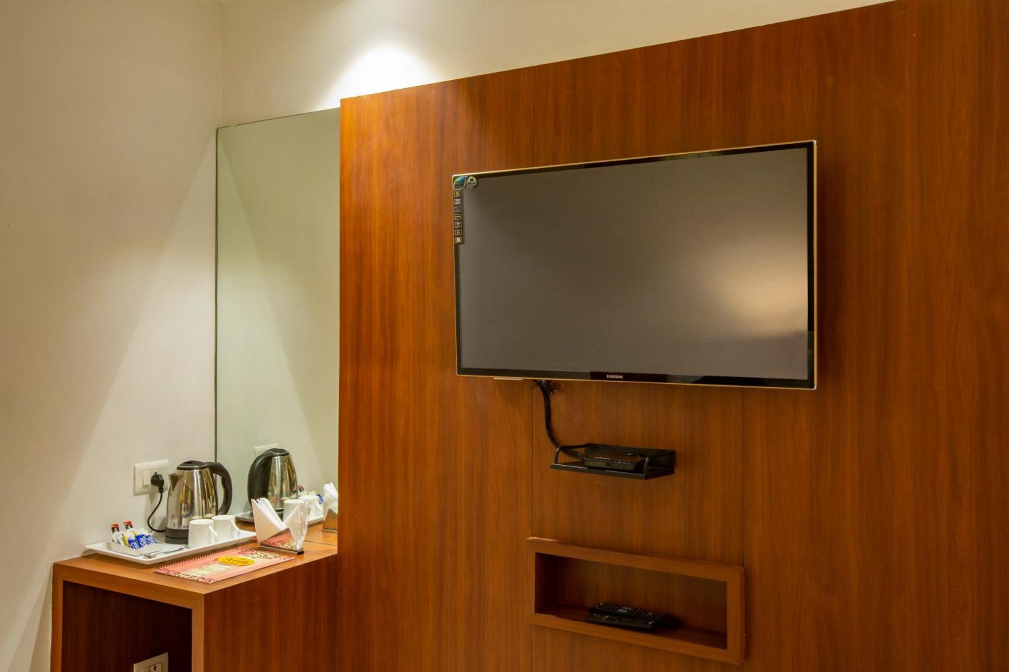 Hotel Arch Suites - Near Aerocity 新德里 外观 照片