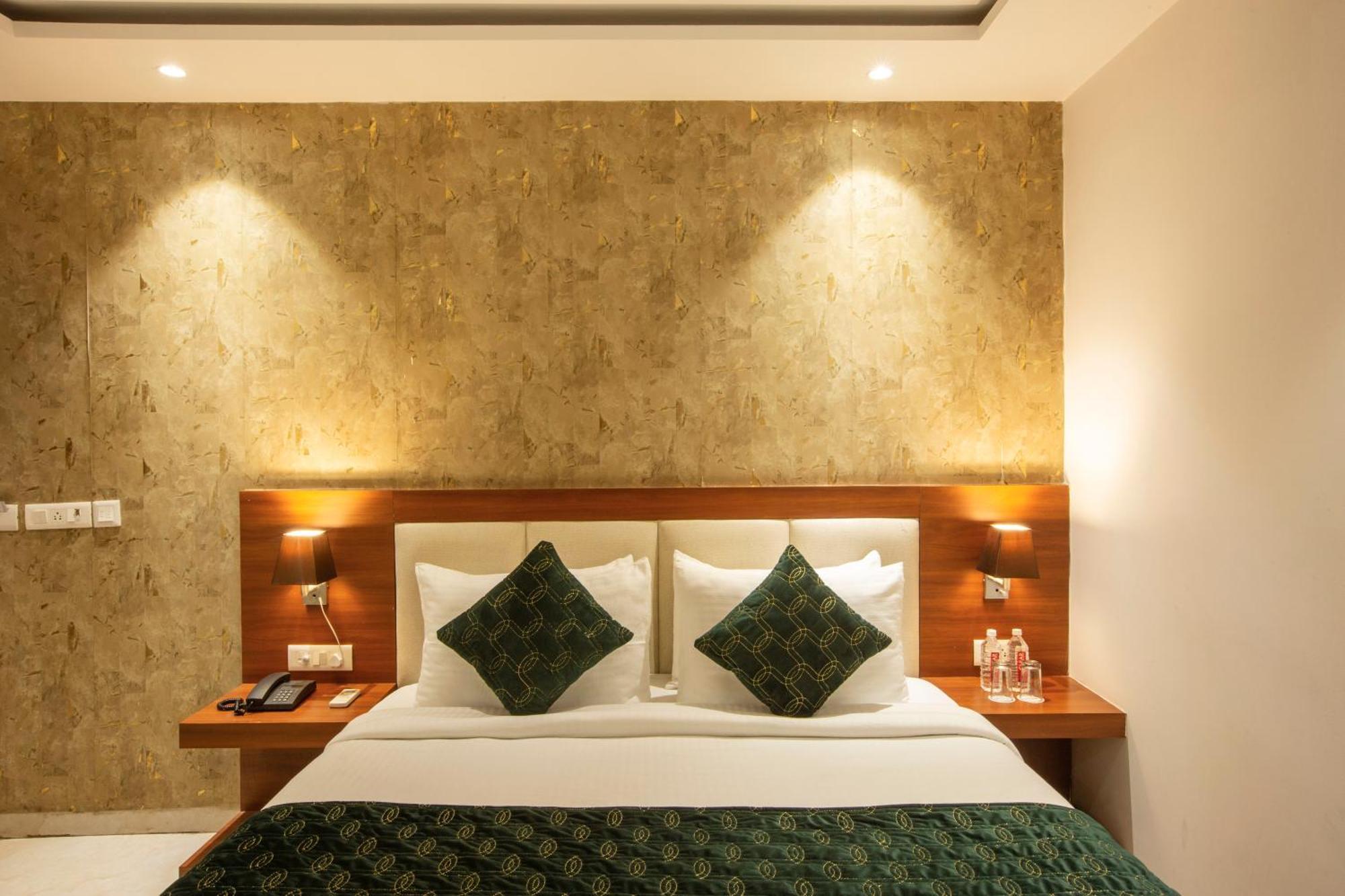 Hotel Arch Suites - Near Aerocity 新德里 外观 照片